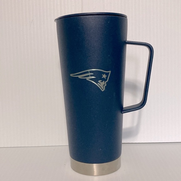 NEW ENGLAND PATRIOTS ROADIE Blue and Silver Travel Tumbler with Handle 18 oz - Picture 2 of 12